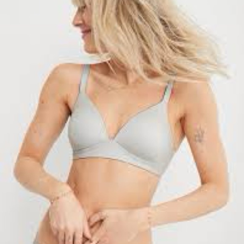 Aerie Soft Blue Wireless Sunnie Bra